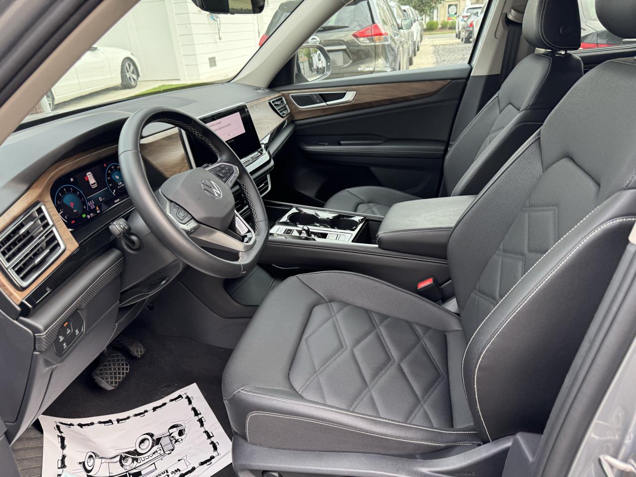 Volkswagen Atlas 2.0T SE w/Technology 4MOTION 2026