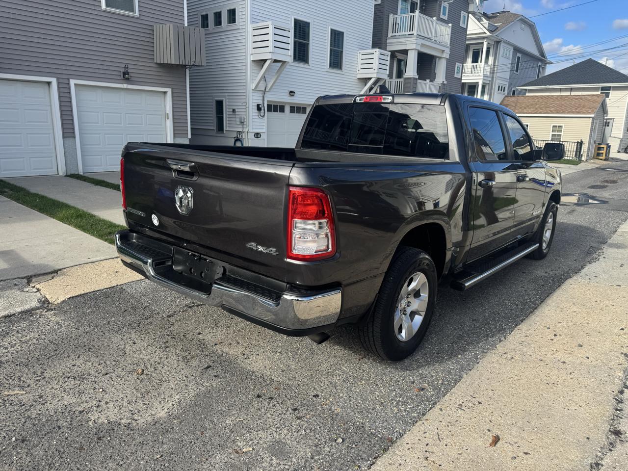 RAM 1500 Big Horn/Lone Star 4x4 Crew Cab 5'7" Box 2019
