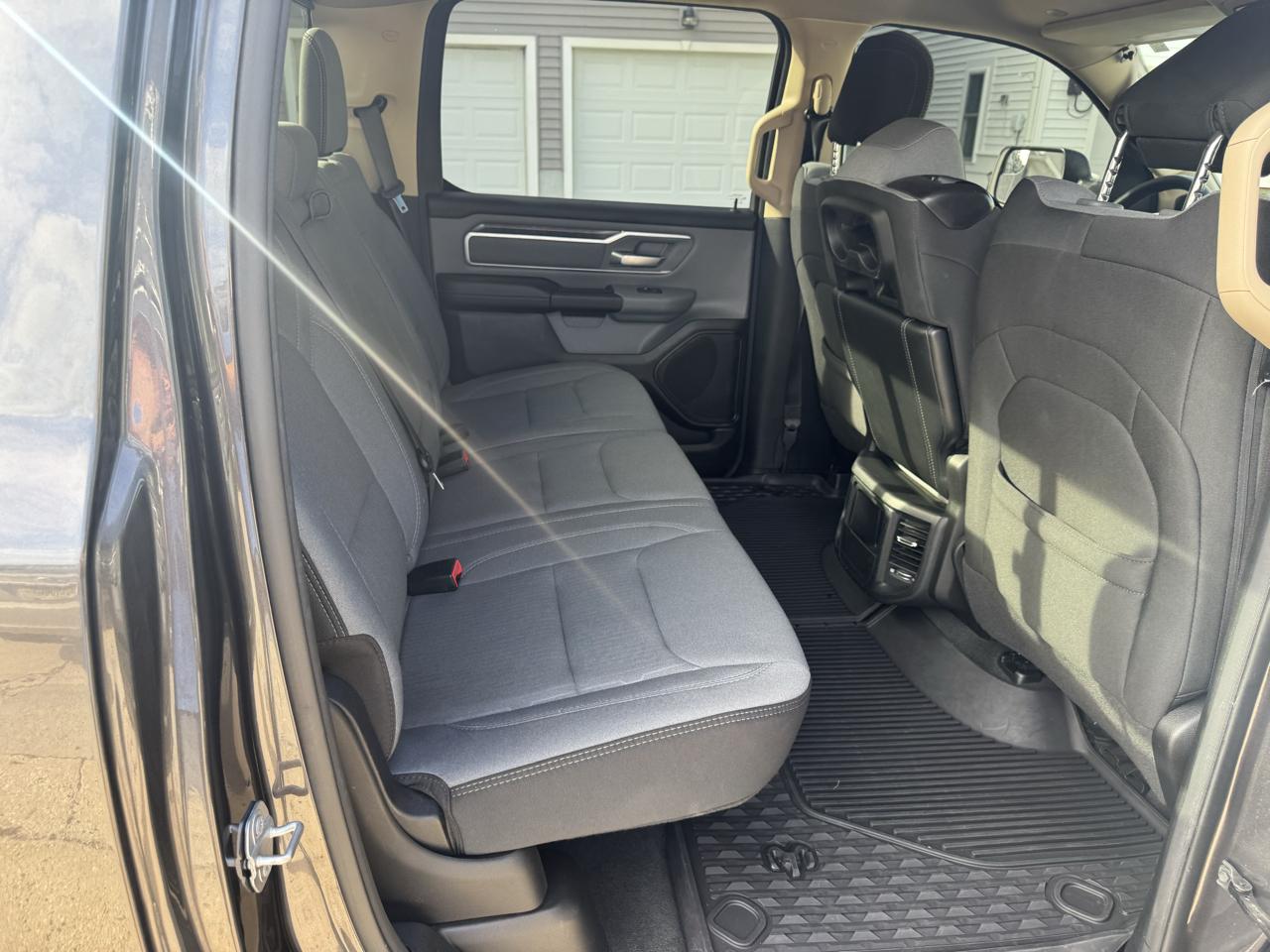 RAM 1500 Big Horn/Lone Star 4x4 Crew Cab 5'7" Box 2019
