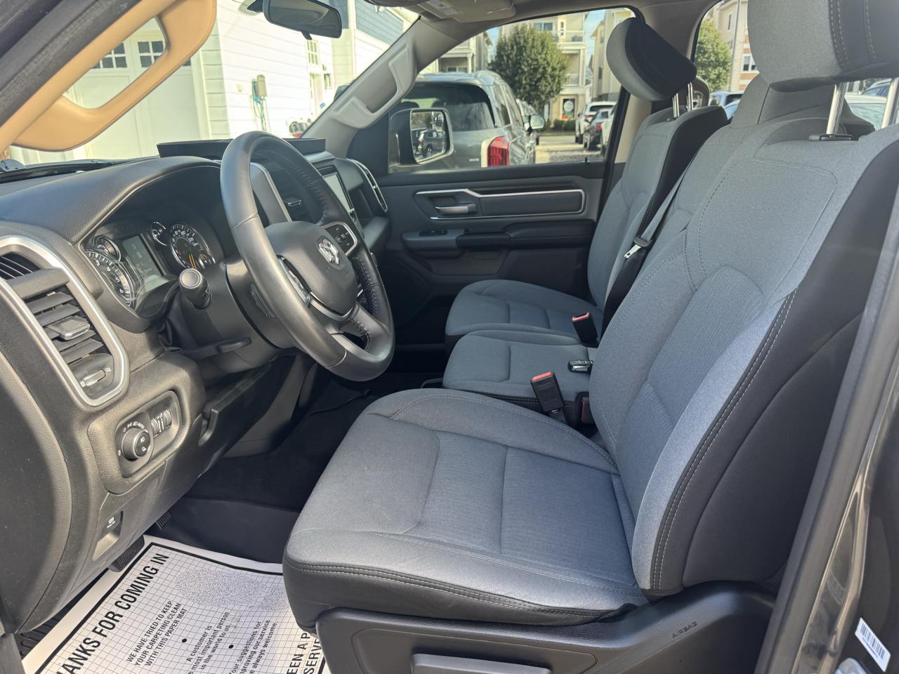 RAM 1500 Big Horn/Lone Star 4x4 Crew Cab 5'7" Box 2019