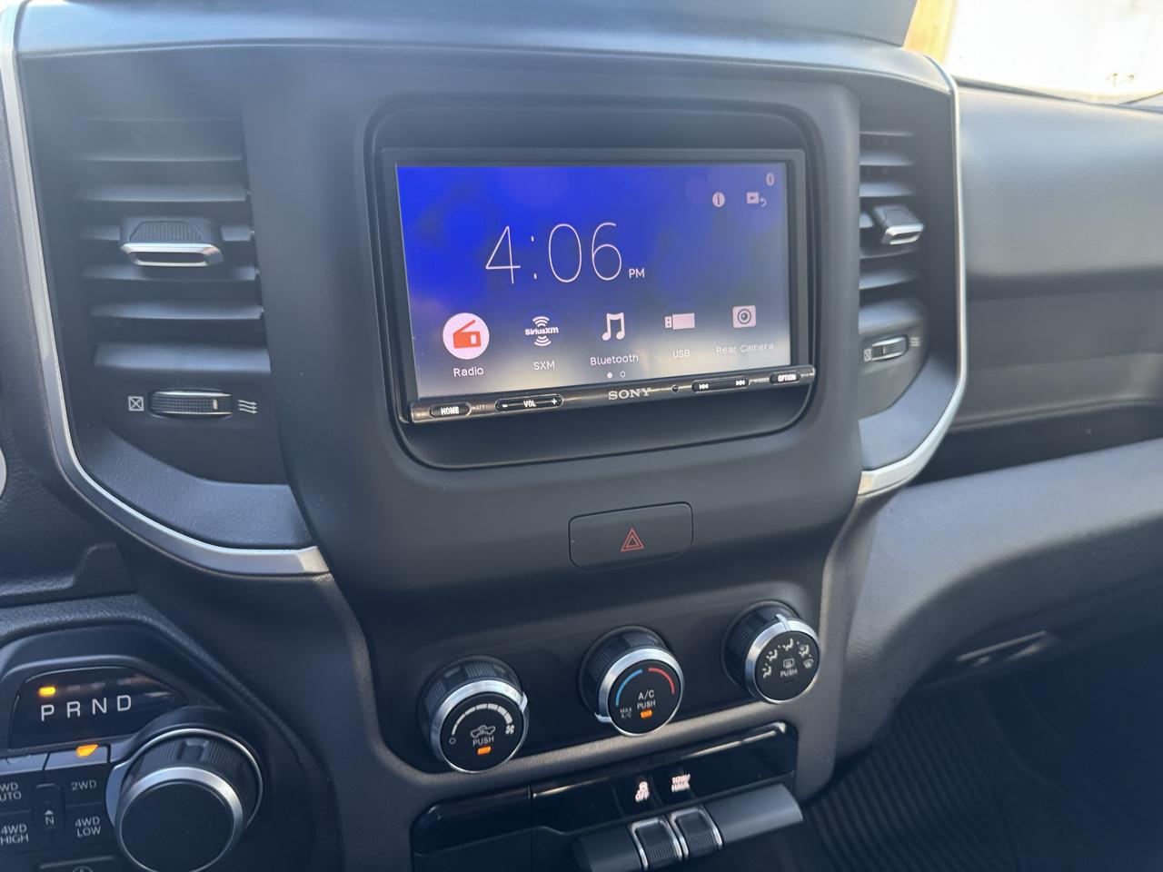 RAM 1500 Big Horn/Lone Star 4x4 Crew Cab 5'7" Box 2019