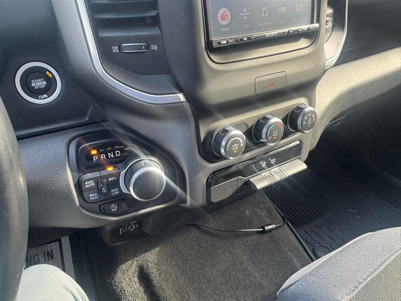 RAM 1500 Big Horn/Lone Star 4x4 Crew Cab 5'7" Box 2019