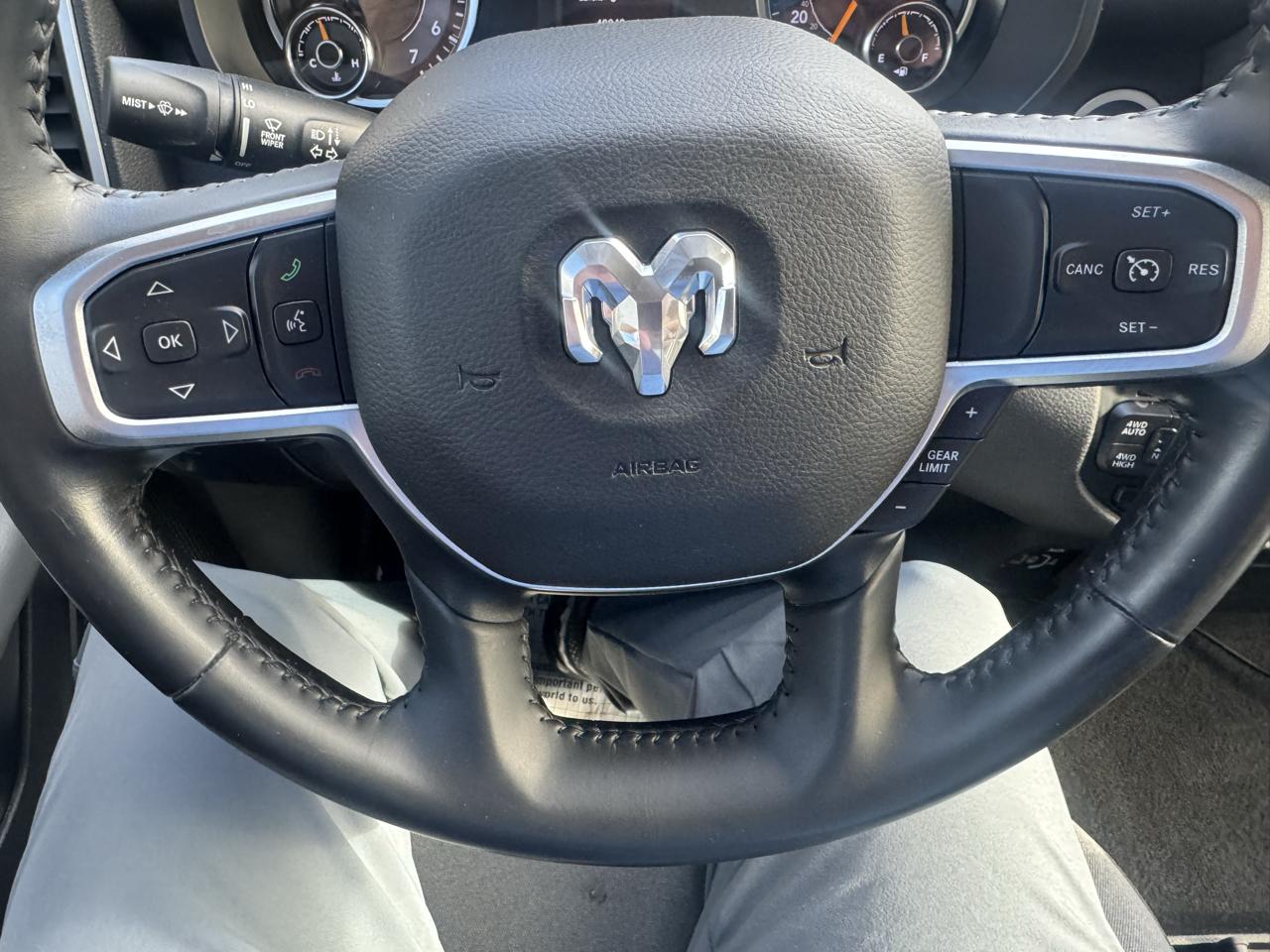 RAM 1500 Big Horn/Lone Star 4x4 Crew Cab 5'7" Box 2019