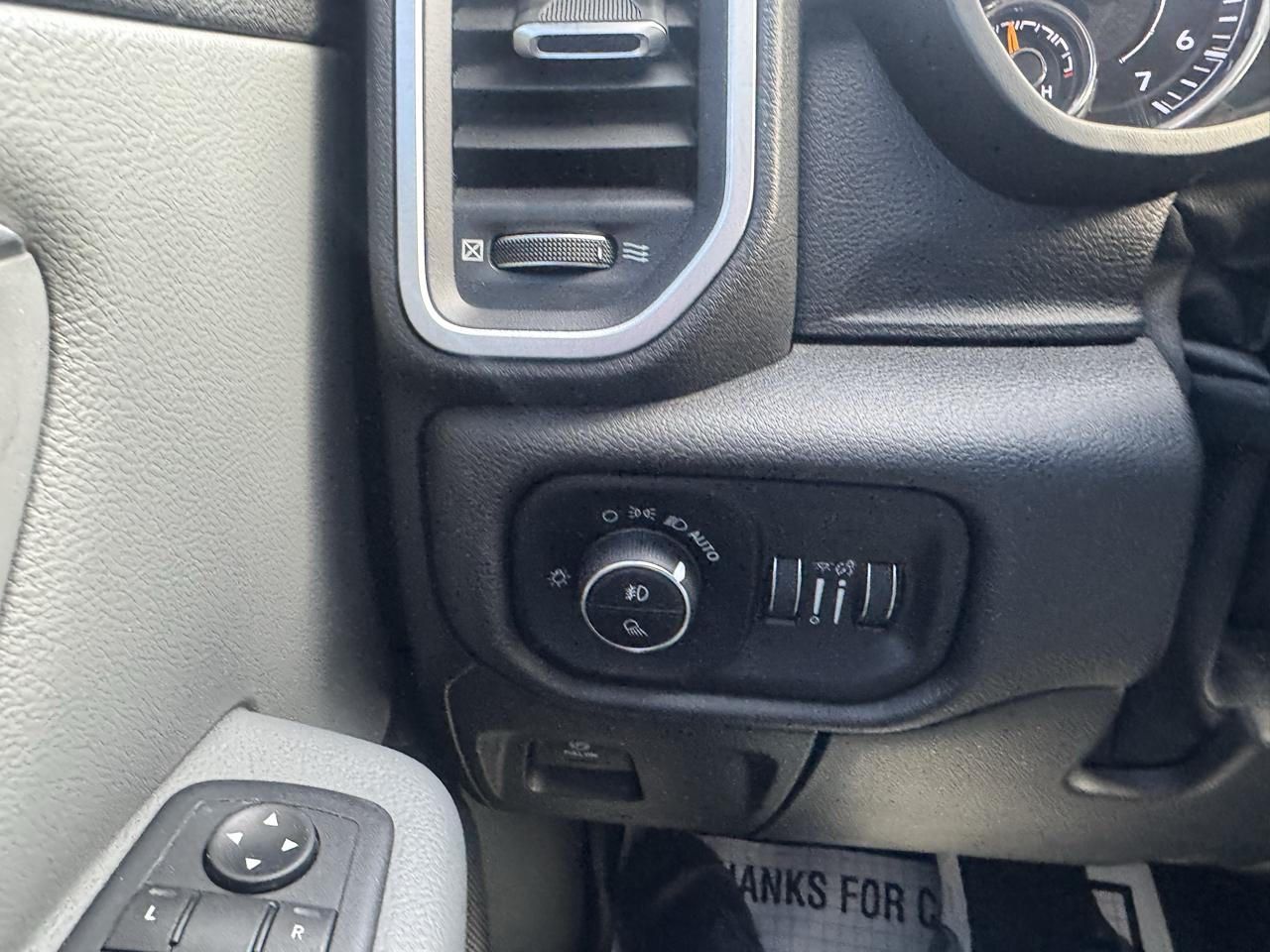 RAM 1500 Big Horn/Lone Star 4x4 Crew Cab 5'7" Box 2019