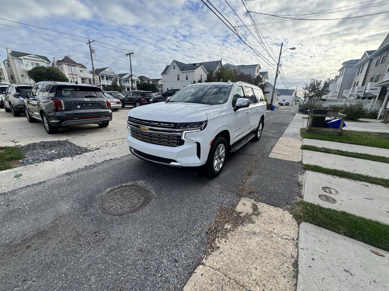 2024 Chevrolet Suburban 4WD 4dr Premier