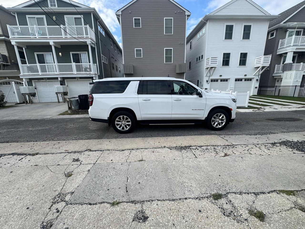 Chevrolet Suburban 4WD 4dr Premier 2024