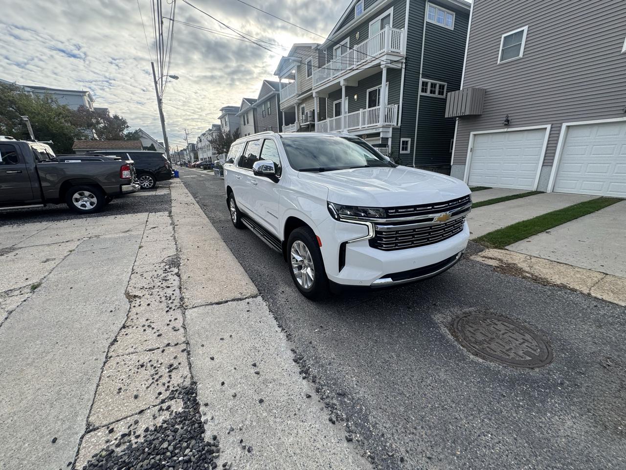 Chevrolet Suburban 4WD 4dr Premier 2024