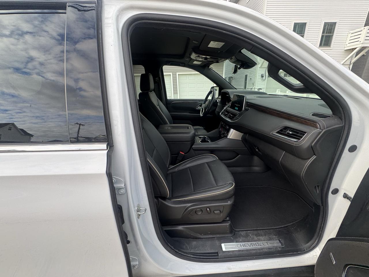 Chevrolet Suburban 4WD 4dr Premier 2024