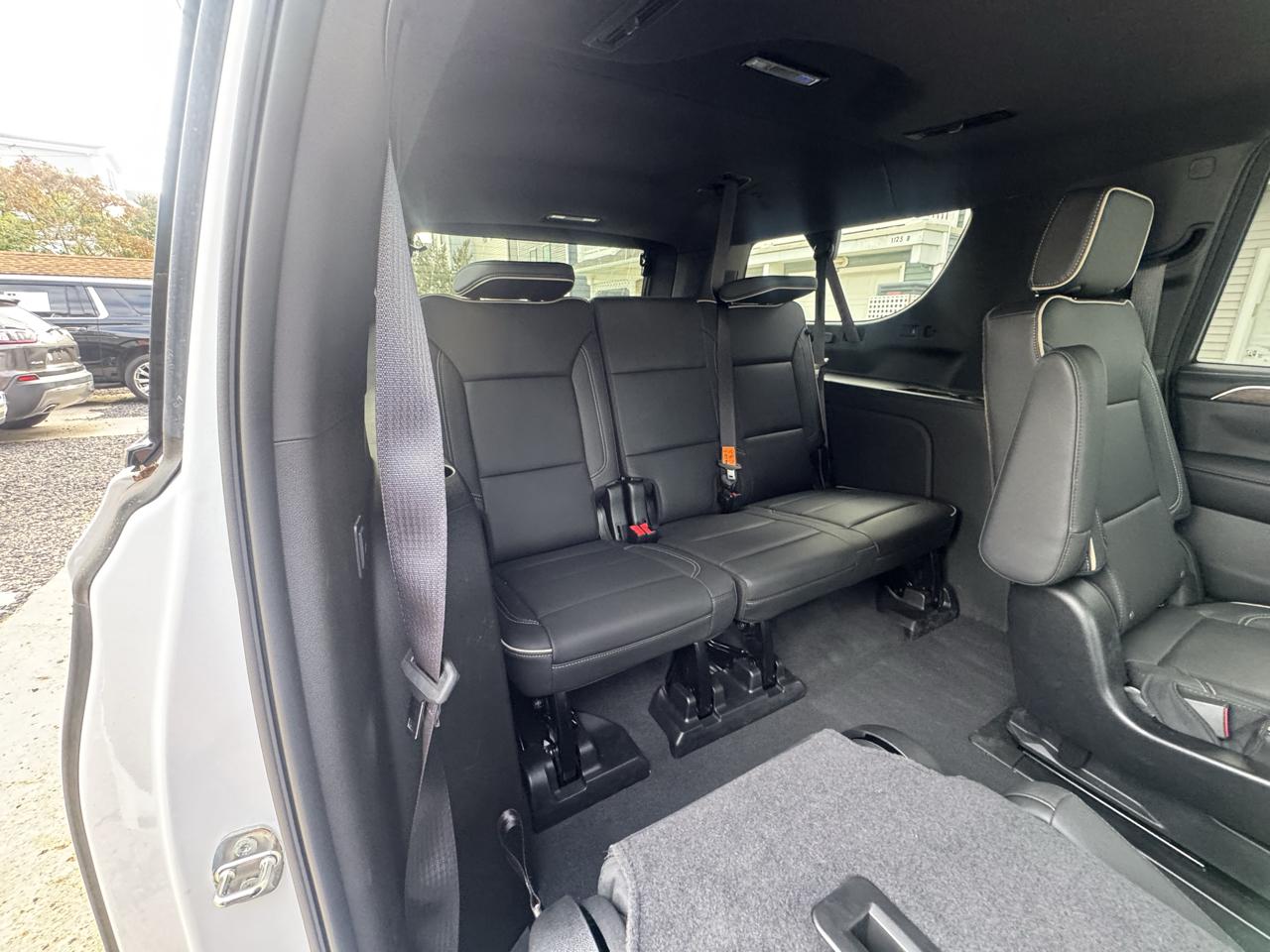 Chevrolet Suburban 4WD 4dr Premier 2024