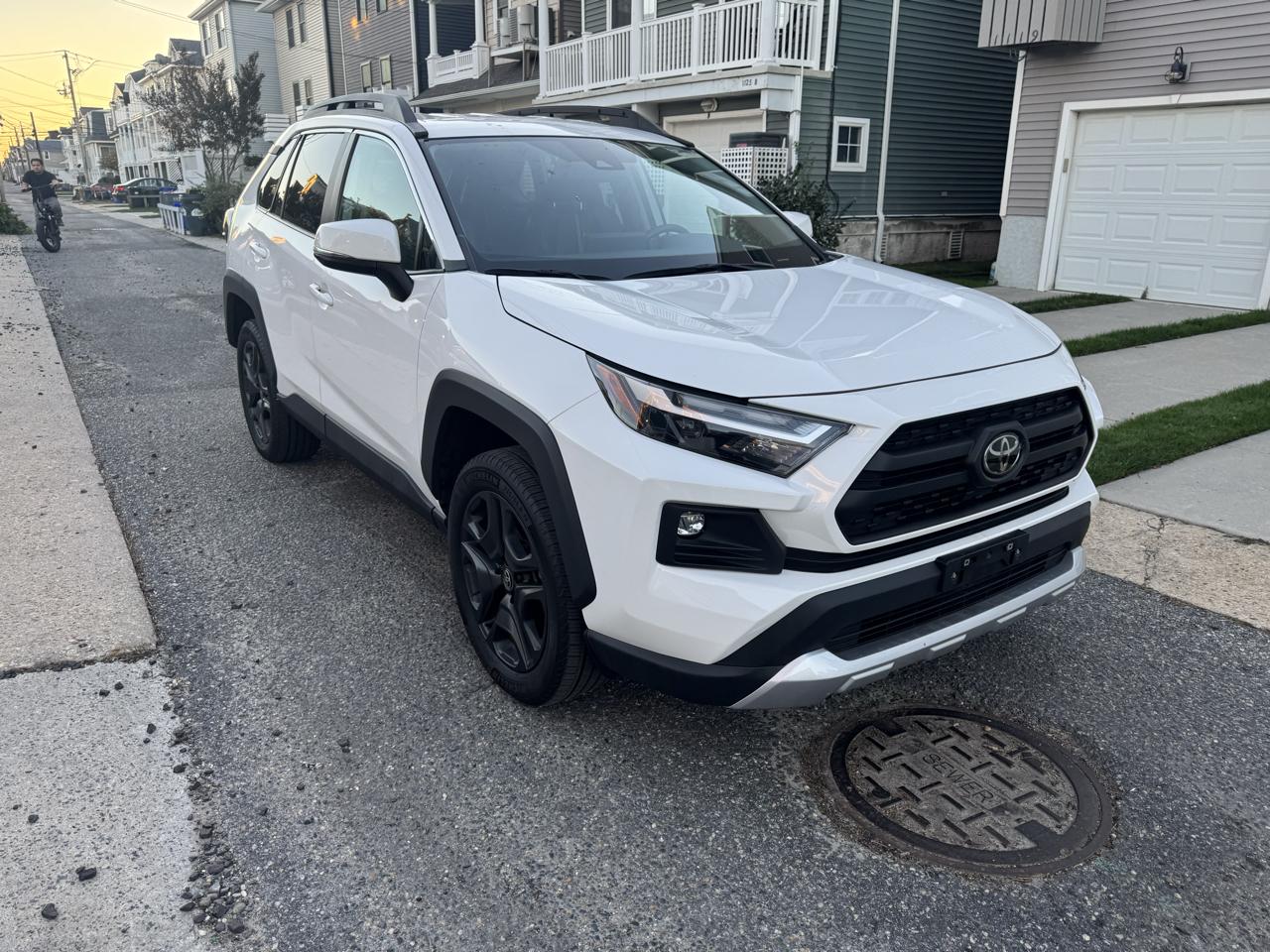 Toyota RAV4 Adventure AWD (Natl) 2024