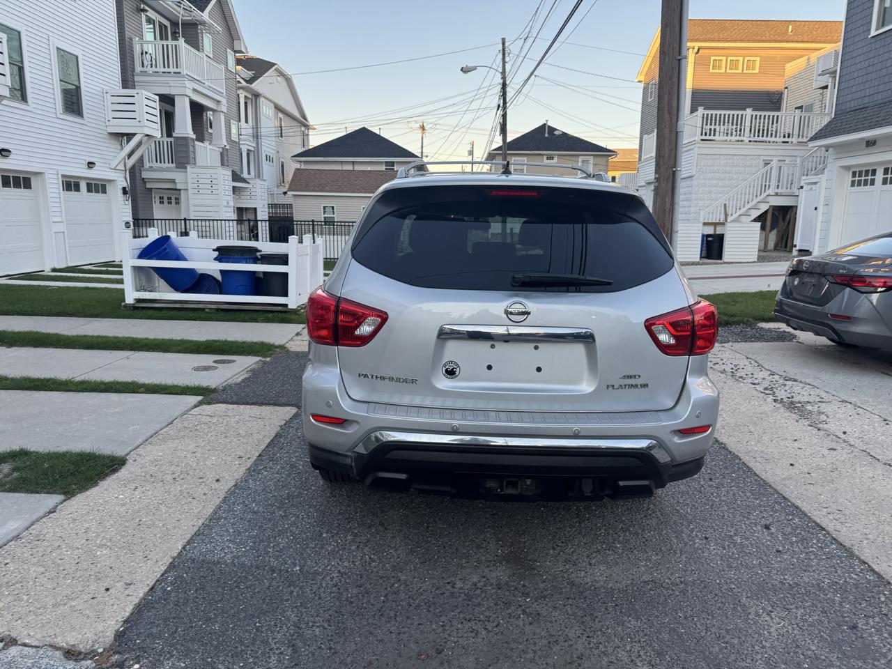 Nissan Pathfinder 4x4 Platinum 2017