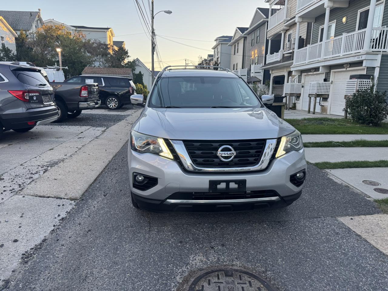 Nissan Pathfinder 4x4 Platinum 2017