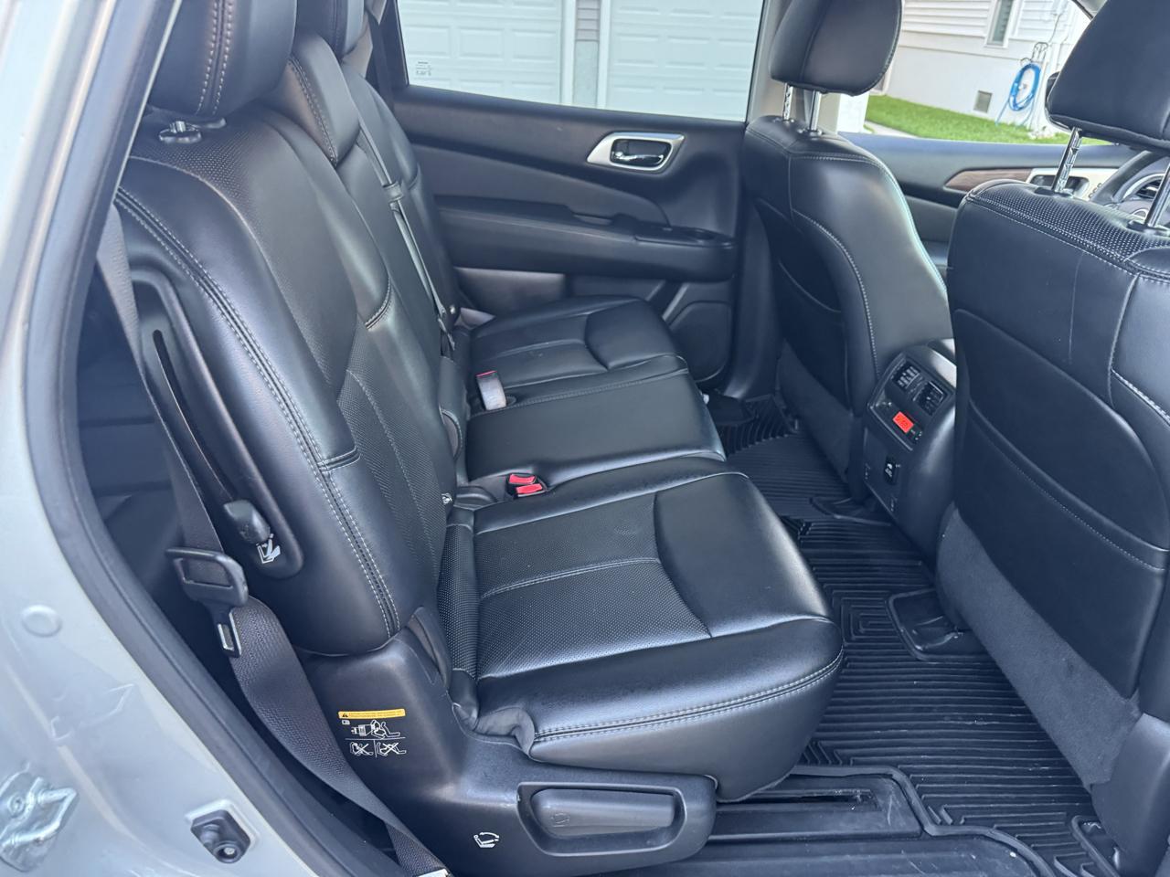 Nissan Pathfinder 4x4 Platinum 2017