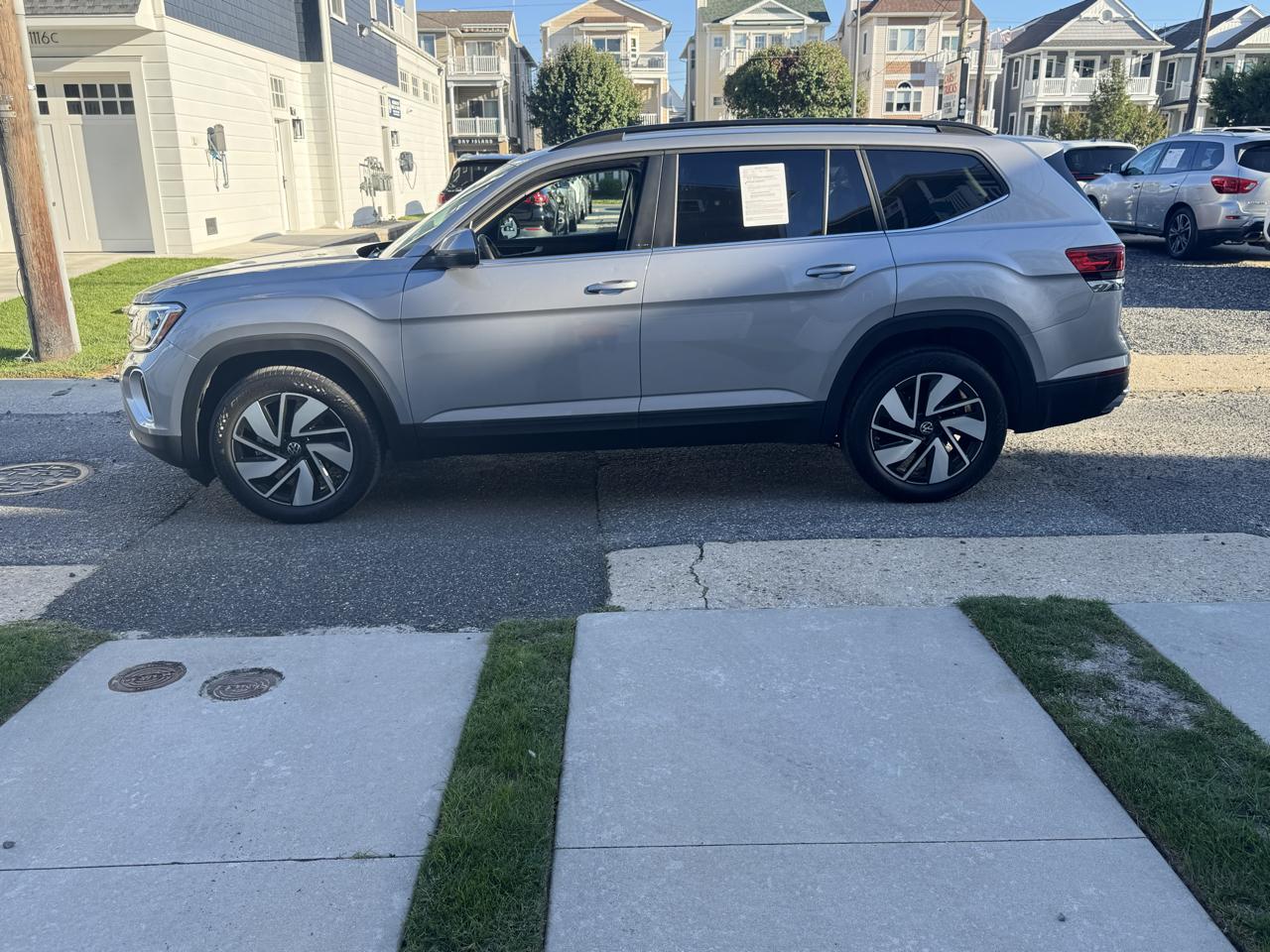 Volkswagen Atlas 2.0T SE w/Technology 4MOTION 2026