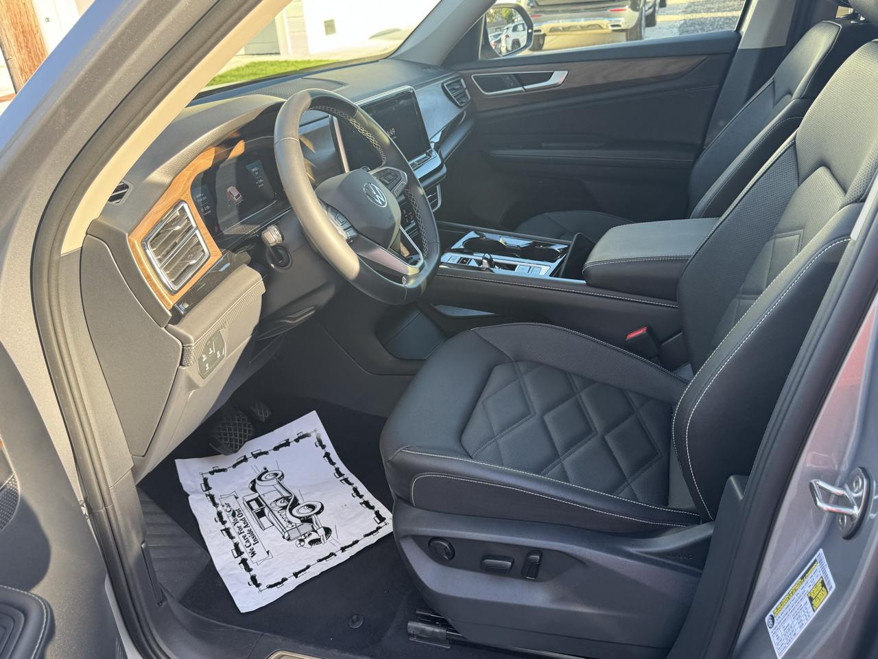 Volkswagen Atlas 2.0T SE w/Technology 4MOTION 2026