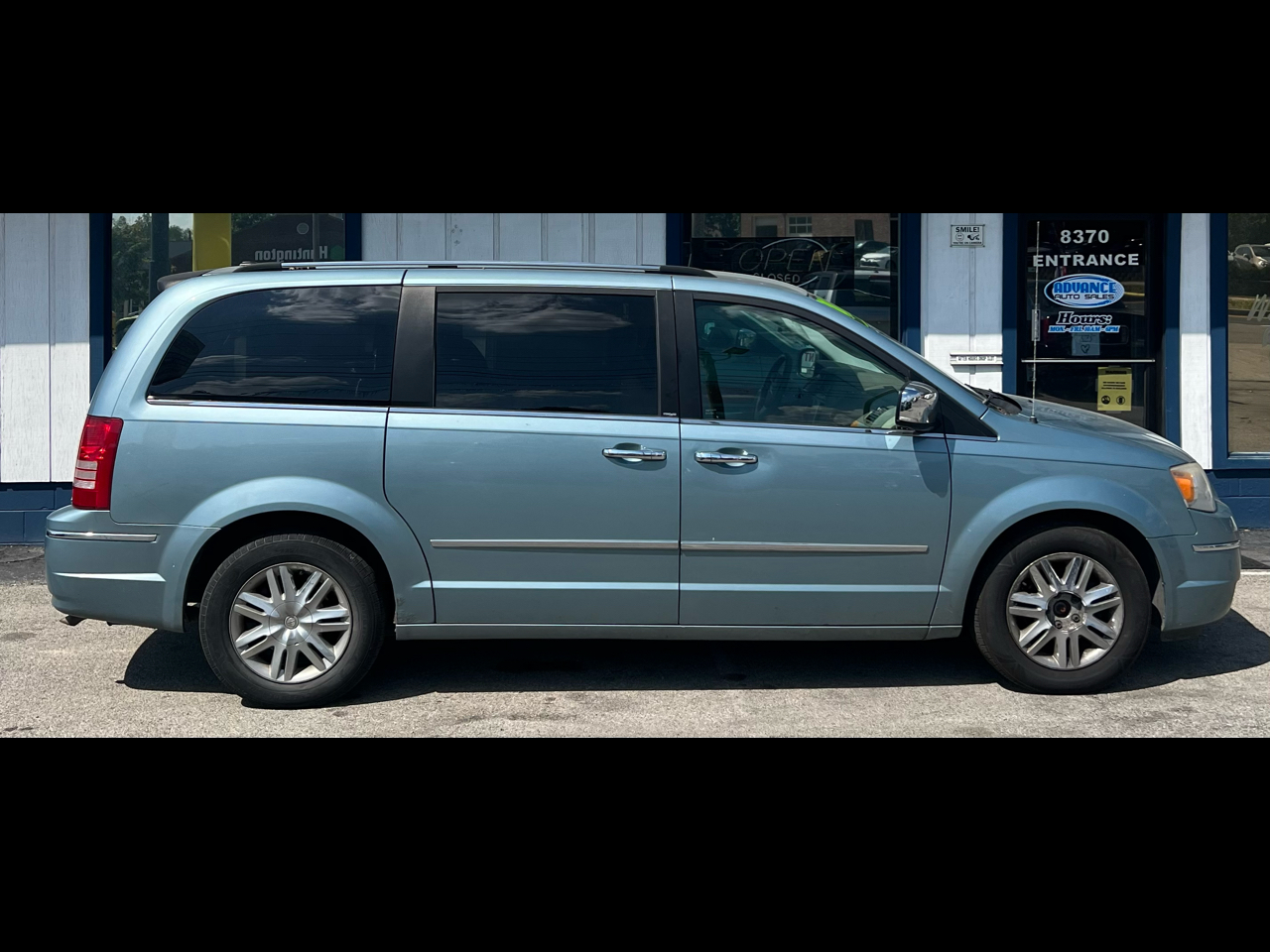 2010 Chrysler Town & Country