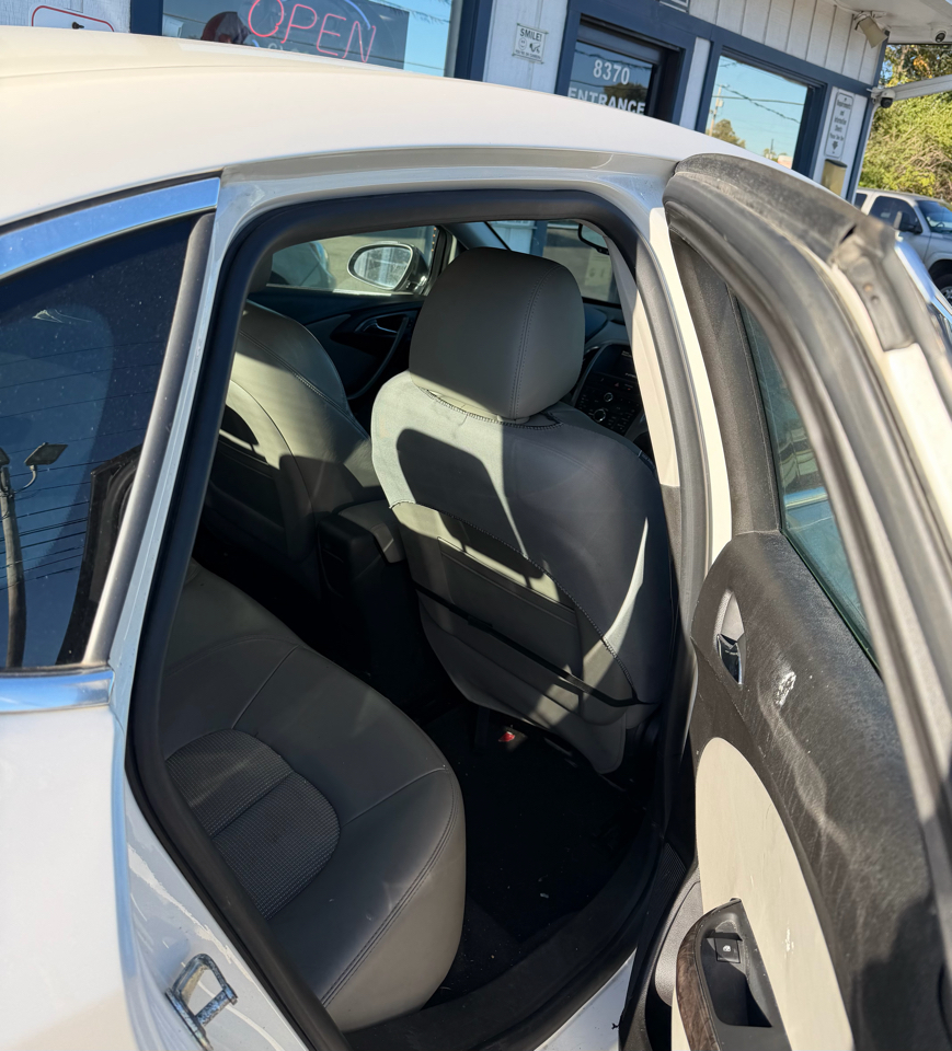 Buick Verano Base 2014 Buick Verano Base 2014