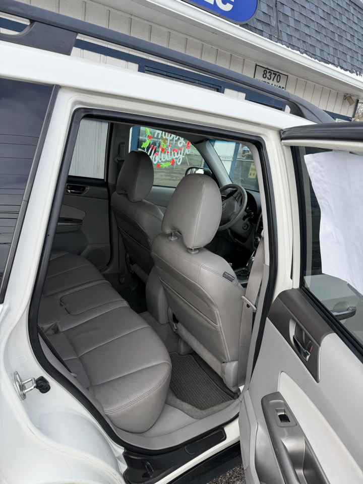Subaru Forester 2.5X Limited 2010