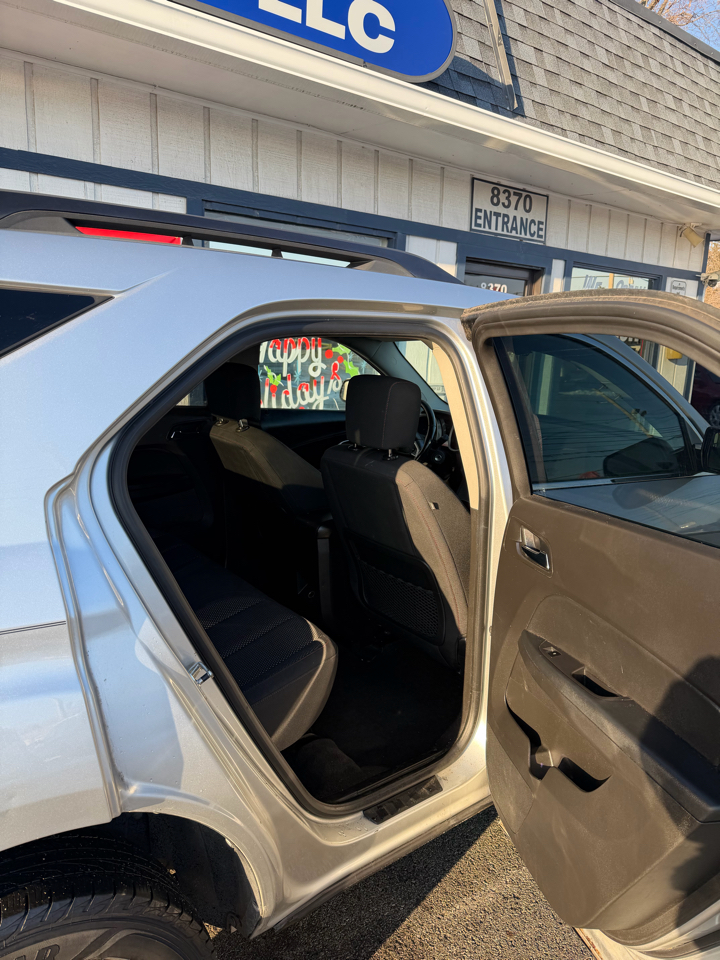 Chevrolet Equinox 1LT 2WD 2011