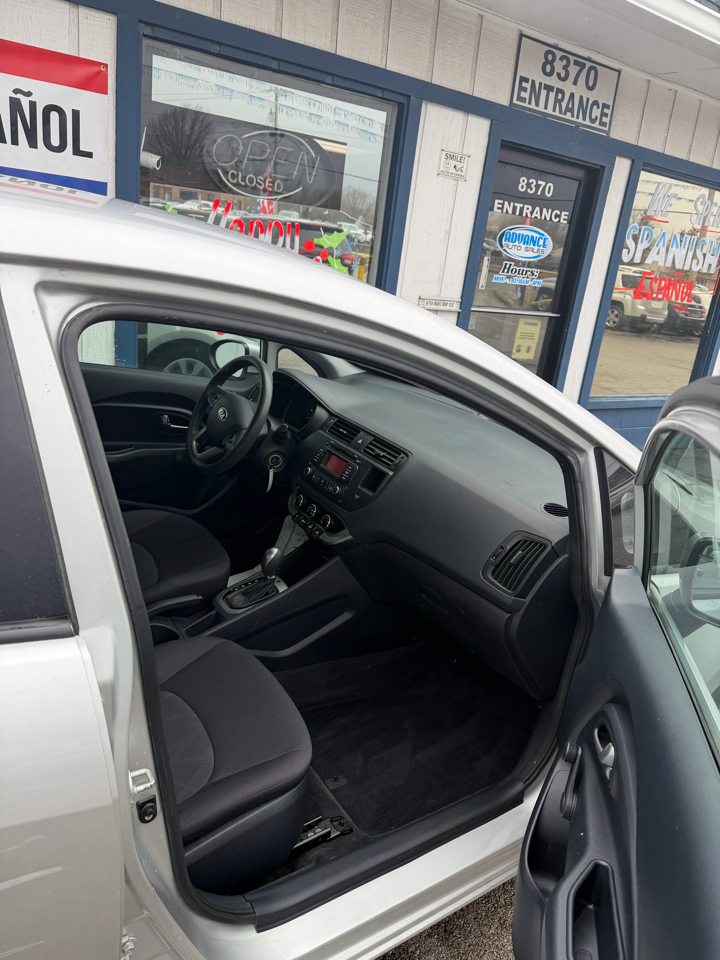 Kia Rio LX 2013