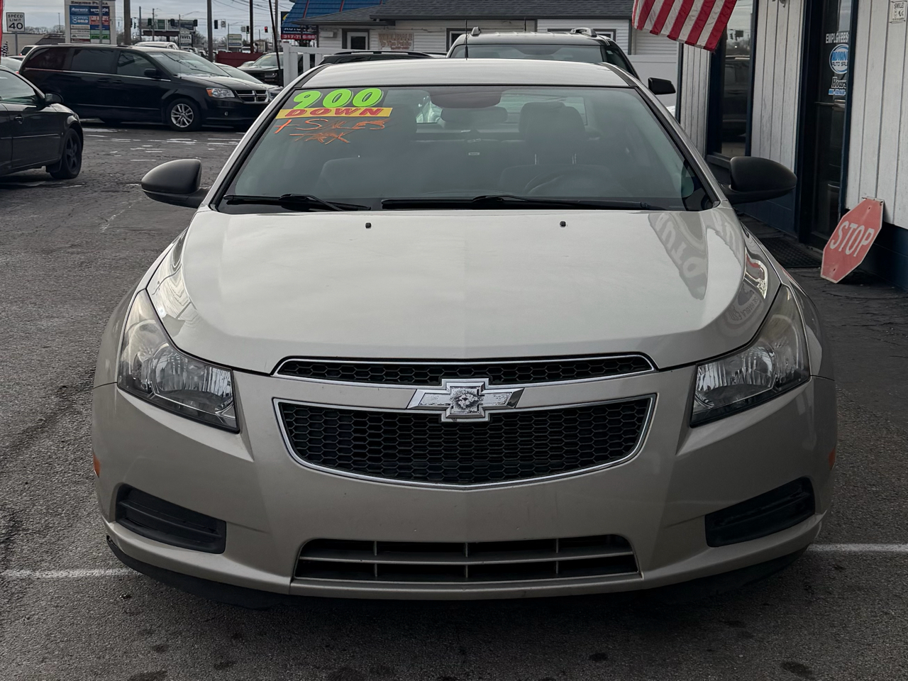 Chevrolet Cruze LS Auto 2013