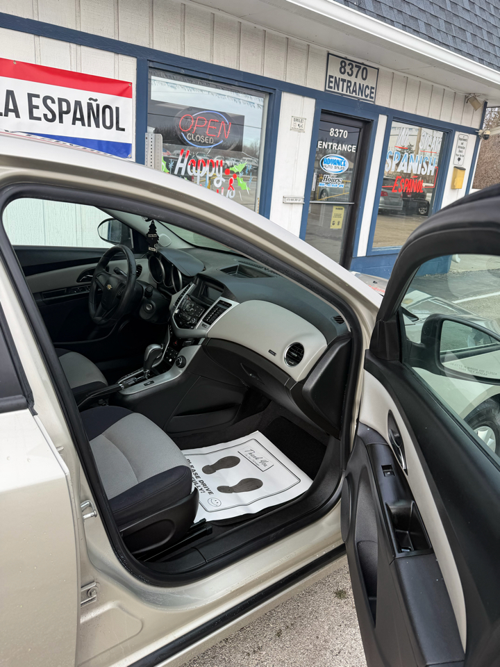 Chevrolet Cruze LS Auto 2013