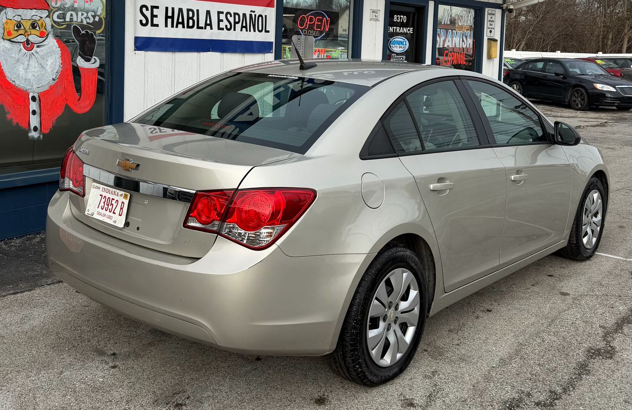Chevrolet Cruze LS Auto 2013