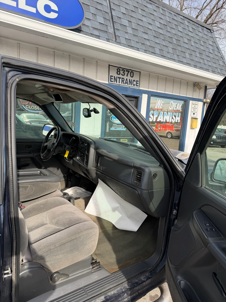 Chevrolet Silverado 1500 Work Truck Long Bed 4WD 2005