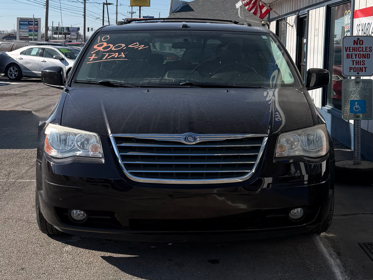 Chrysler Town & Country Touring Plus 2010