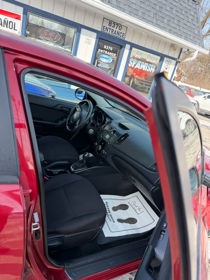 Kia Forte 5-Door EX 2011