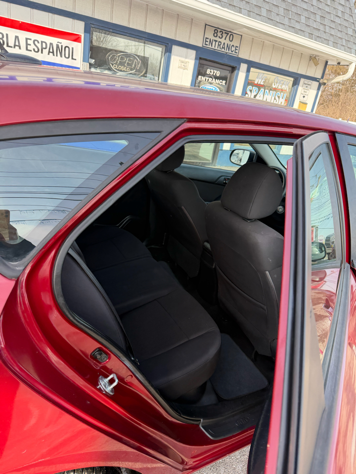 Kia Forte 5-Door EX 2011