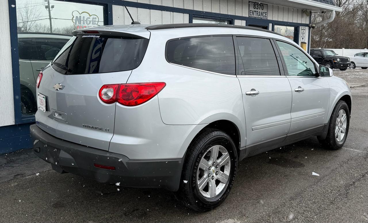 Chevrolet Traverse LT FWD 2011