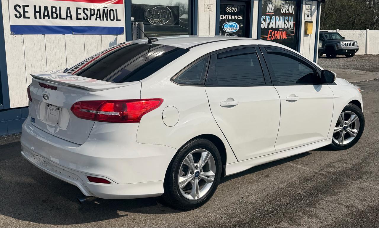 Ford Focus SE Sedan 2015