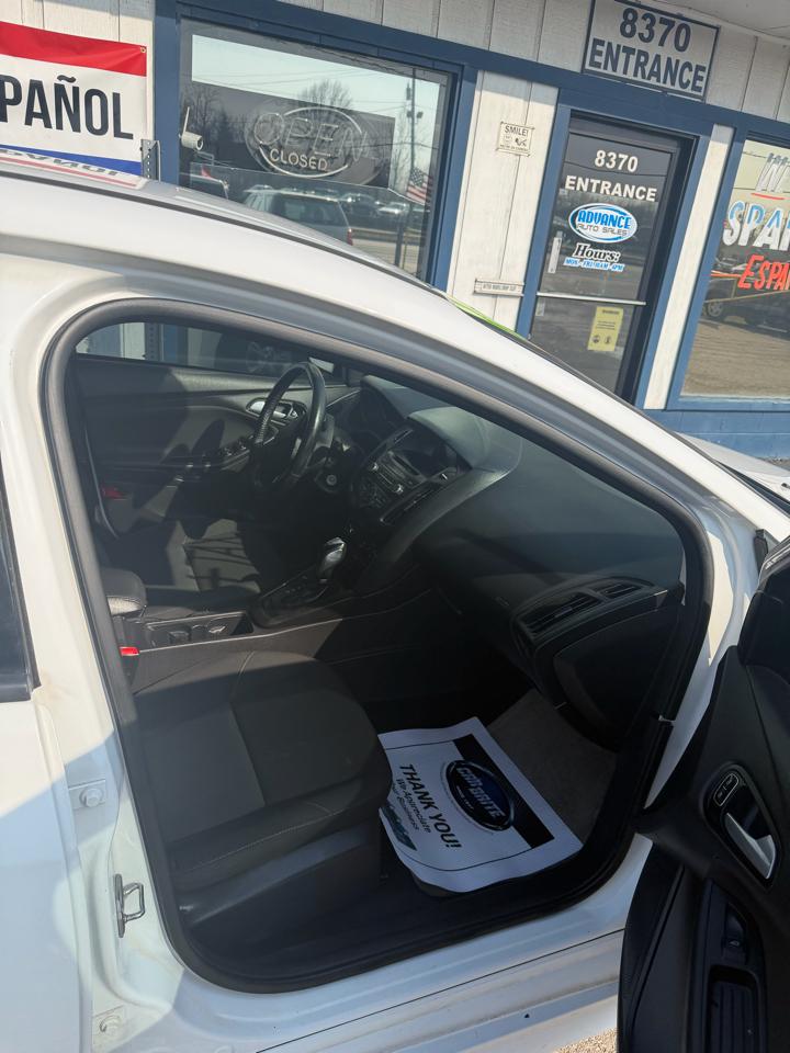 Ford Focus SE Sedan 2015