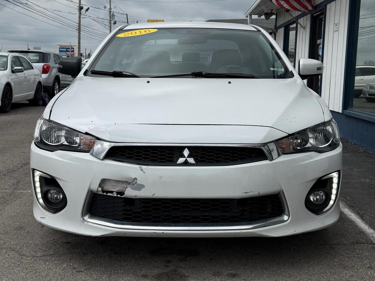 Mitsubishi Lancer ES 5M 2016
