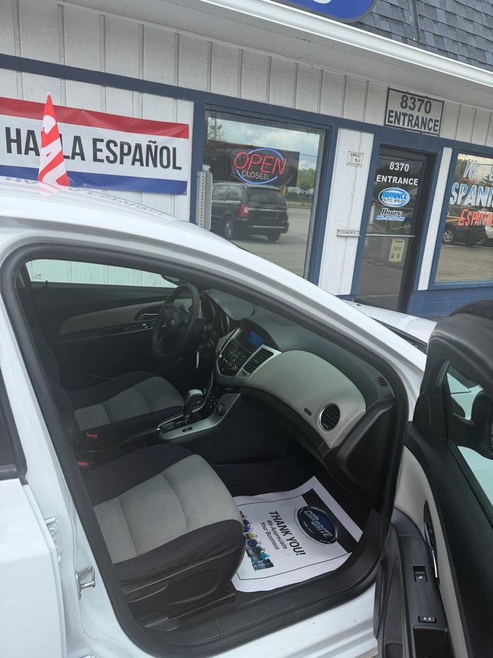 Chevrolet Cruze LS Auto 2015