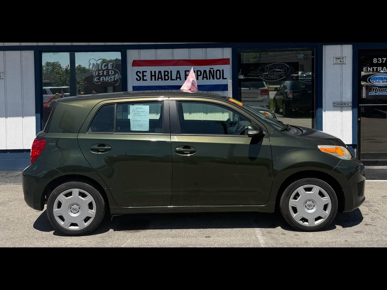 2012 Scion xD 5-Door Hatchback 5-Spd MT