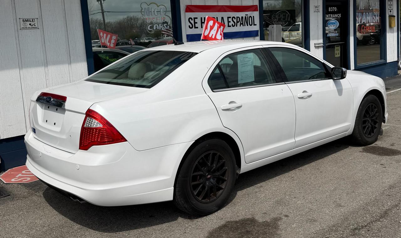 Ford Fusion Hybrid Sedan 2011