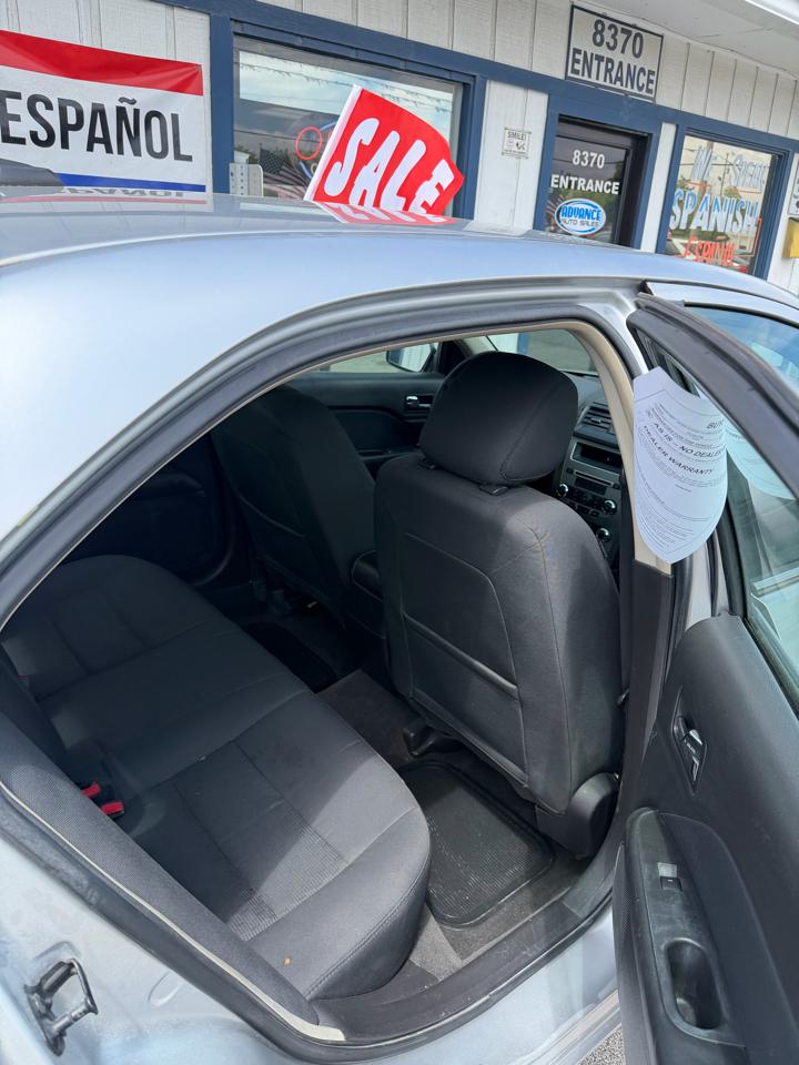 Ford Fusion I4 SE 2011