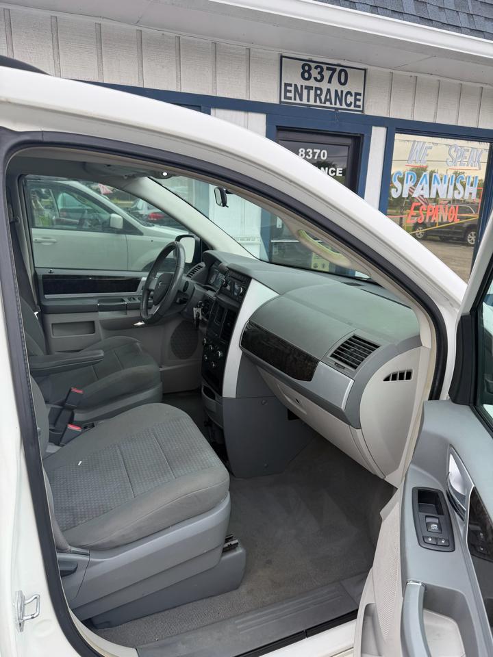 Dodge Grand Caravan SXT 2010