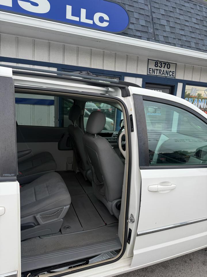 Dodge Grand Caravan SXT 2010