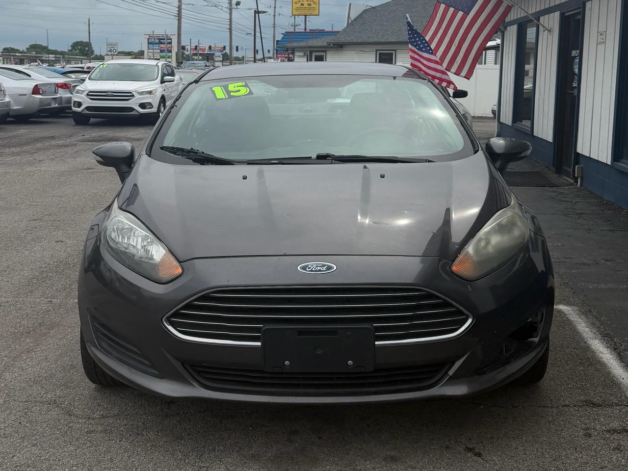 Ford Fiesta SE Sedan 2015
