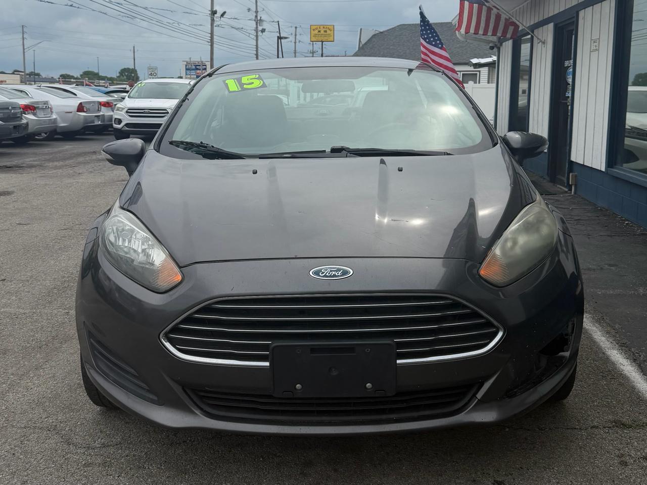 Ford Fiesta SE Sedan 2015