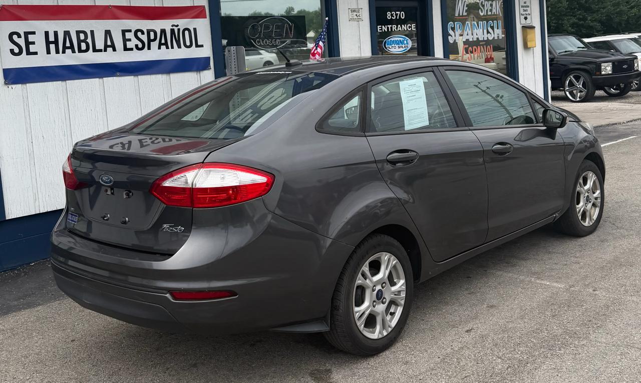 Ford Fiesta SE Sedan 2015