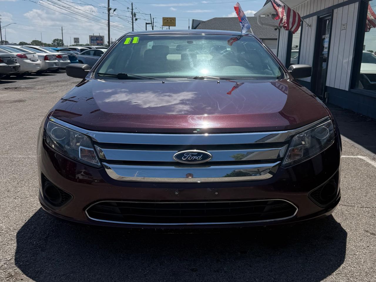 Ford Fusion I4 S 2011