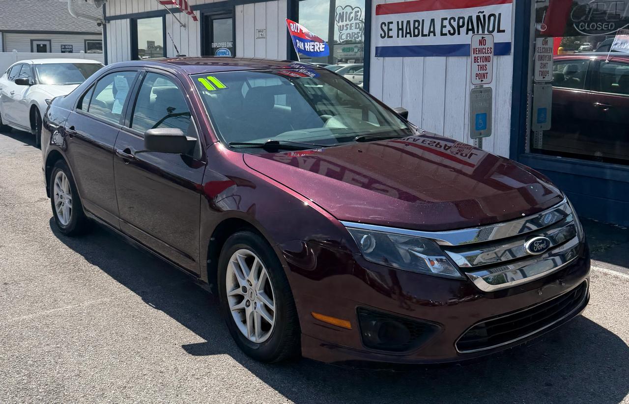 Ford Fusion I4 S 2011