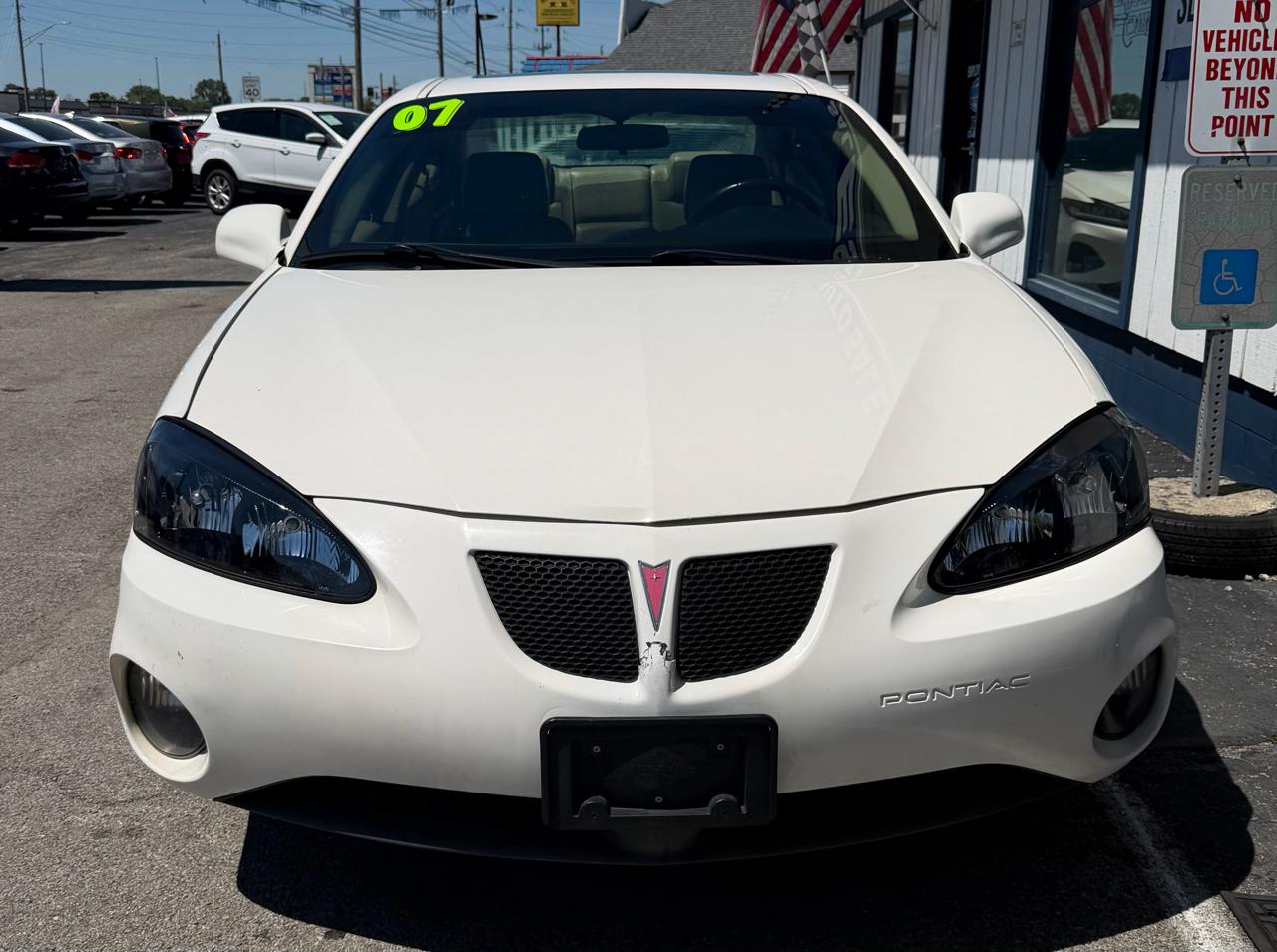 Pontiac Grand Prix Sedan 2007