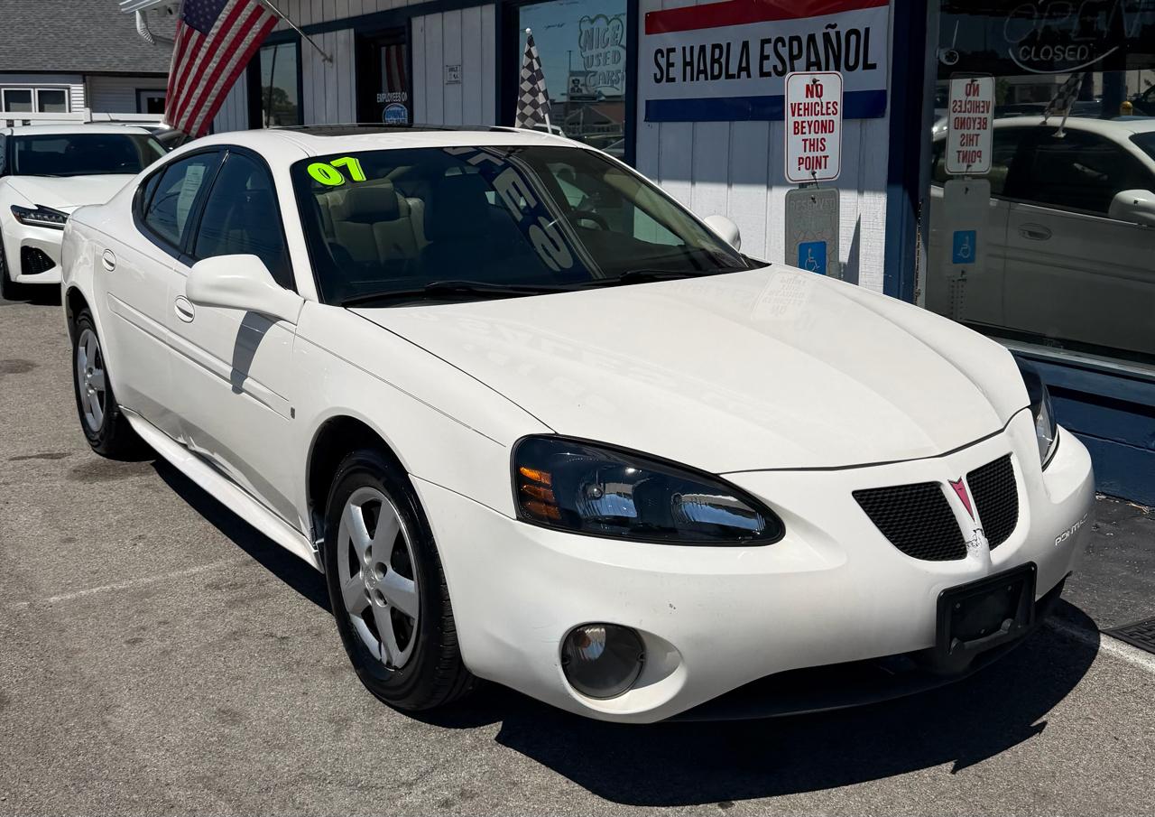 Pontiac Grand Prix Sedan 2007