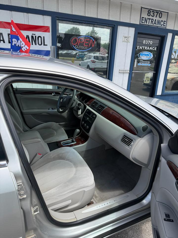 Buick Lucerne CX 2006