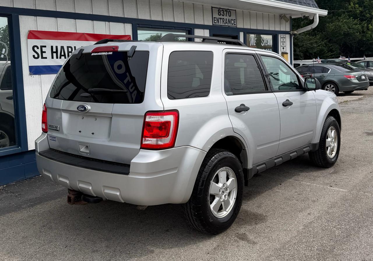 Ford Escape XLT FWD 2011